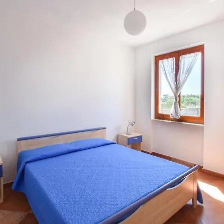 Stunning In With Kitchen Apartment *